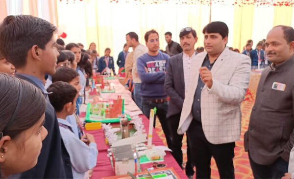 Guests and parents were amazed to see the skills of child scientists in the science exhibition.