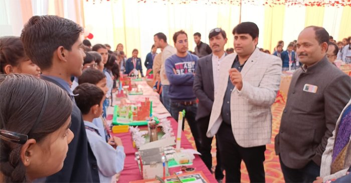 Guests and parents were amazed to see the skills of child scientists in the science exhibition.