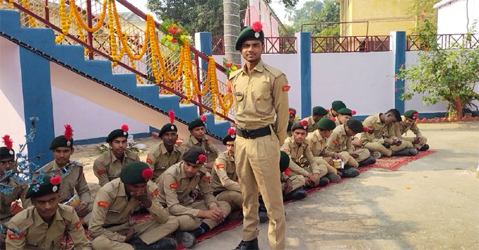 Malaviya Murli Manohar of Ballia remembered on his birth anniversary - meritorious students honored