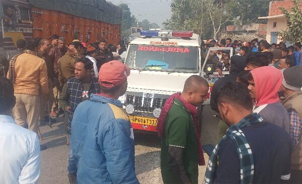 Youth riding a bicycle dies due to collision with Bolero
