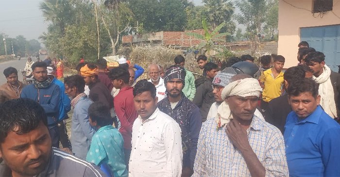 Youth riding a bicycle dies due to collision with Bolero