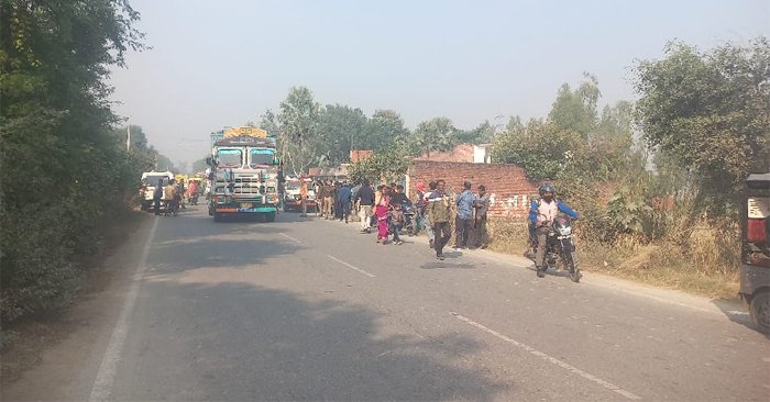 Youth riding a bicycle dies due to collision with Bolero