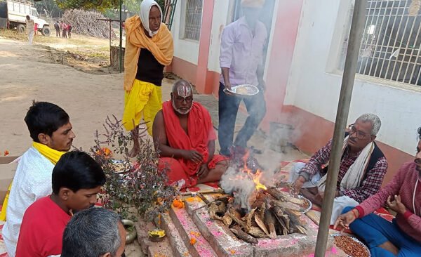 Kirtan ended with aarti, havan, puja and huge bhandara.