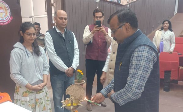 Malnutrition of children can be cured by preparing nutritious food from agricultural products of Ballia - Prof. RC Srivastava former vice chancellor