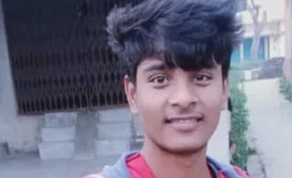 Youth dies due to electric shock in Revati, creates chaos