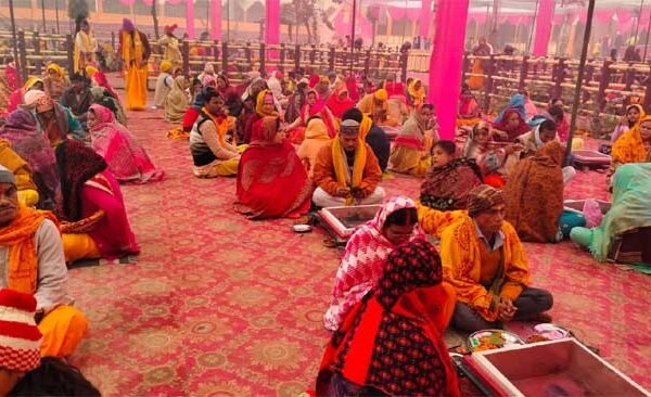 Atmosphere of Bhrigu area turned religious with sacred hawan
