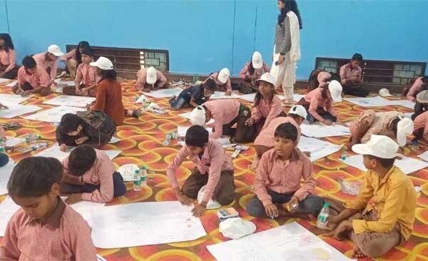 School students conducted various programs regarding food security.