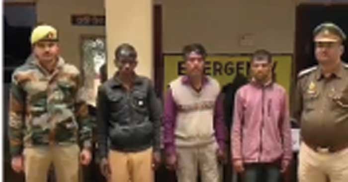 Nagara police station arrested three cattle smugglers, recovered four cattle.