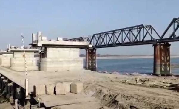 Mutilated body of unknown youth found on Turtipar railway bridge