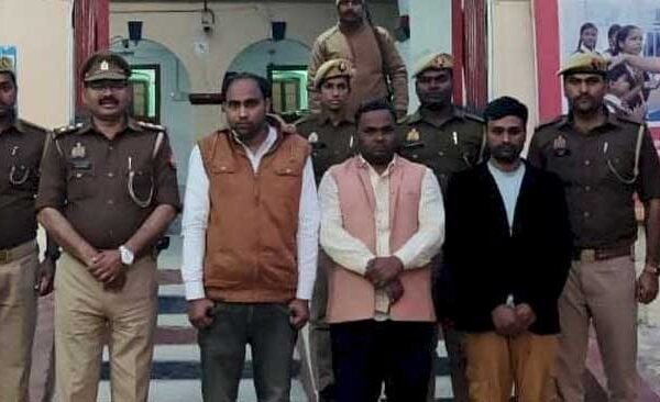 Three more arrested, including a government teacher, in the gang that cheated in police exams
