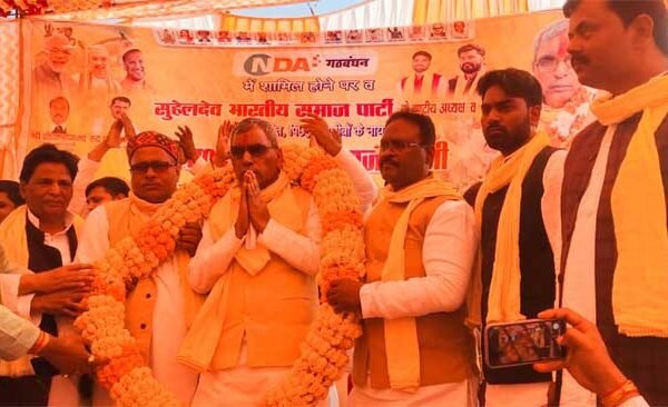 Like Modi, Yogi, I will also continue to serve the public - OP