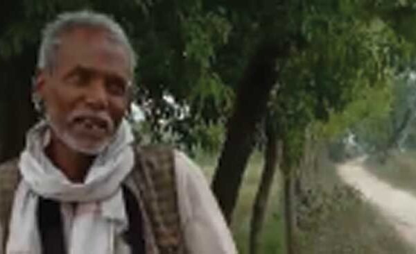 Video of businessman with two sacks of ration from government cheap neck shop in Bansdih went viral on social media