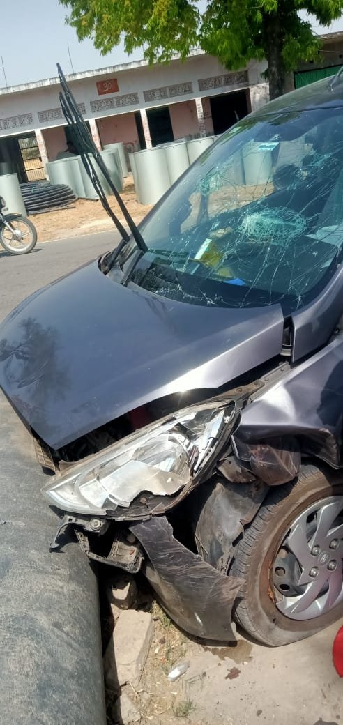 Driver fell asleep in Farsatar, car went down, life saved due to opening of air bag