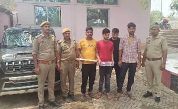 Four vicious thieves caught by police, bundle of stolen electrical wires also recovered