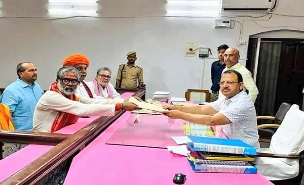 नीरज शेखर नॉमिनेशन