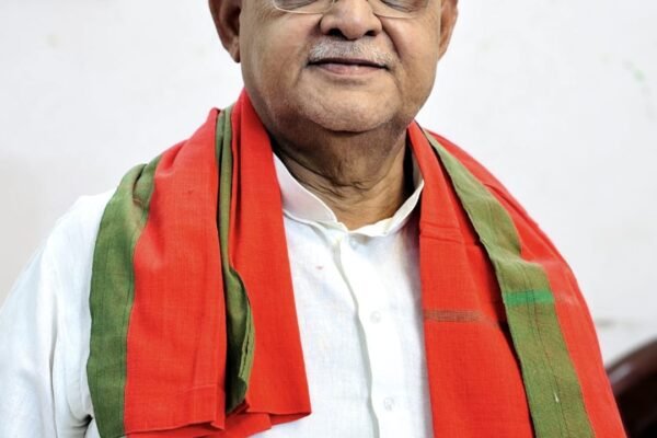 Nomination of India Alliance candidates Sanatan Pandey and Ramashankar Rajbhar on 10th