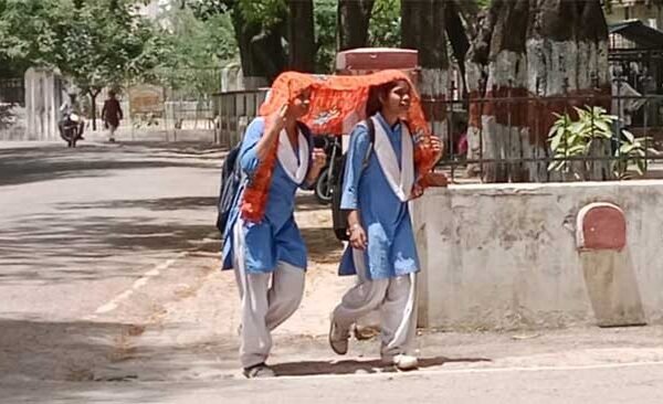 Feeling miserable due to scorching heat, temperature reached 41 degrees