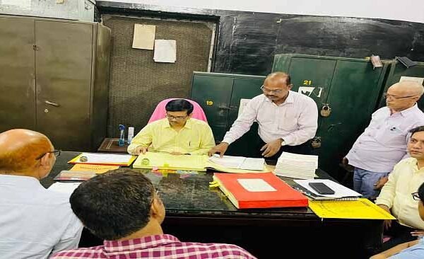 New Ballia DM Taking Charge