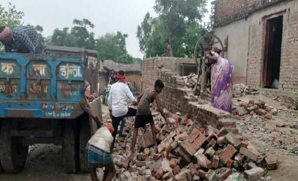 Bansdih Katan Village