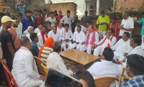 Rasra dalit familly