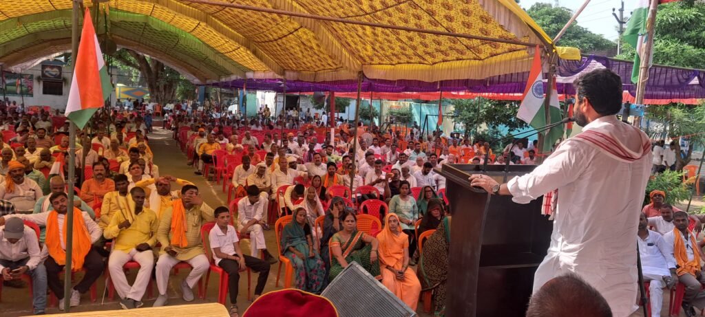 Senior BJP leaders and workers participated in Har Ghar Tiranga