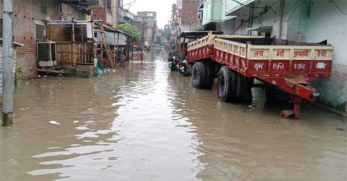 Ballia News: Due to torrential rain the city became a pond, the appearance of the city deteriorated