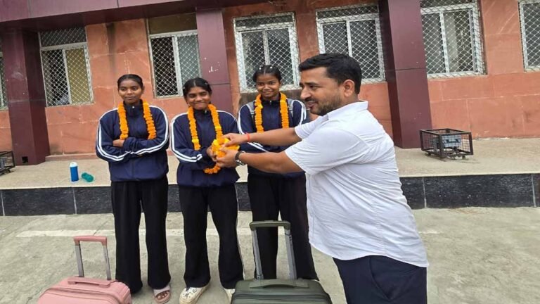 Belthra Footballer Girls