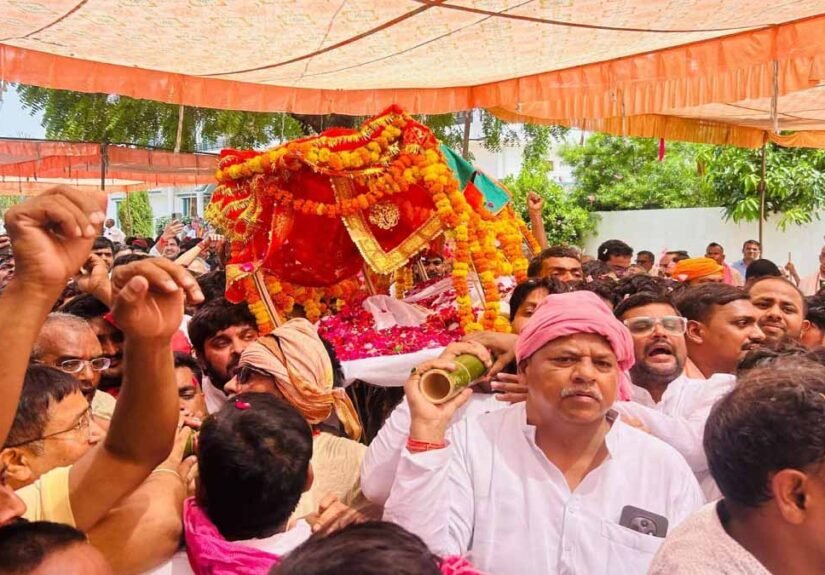 Ramgovind chaudhari Antim yatra 1
