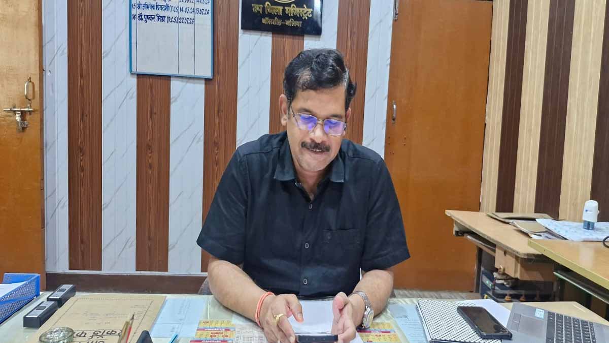 SDM Bansdih Pushkar Mishra