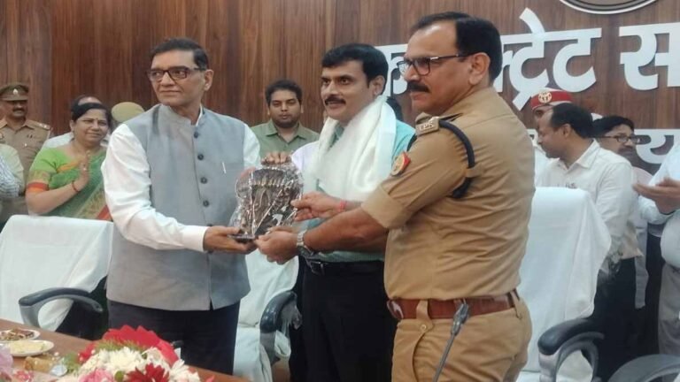 ex DM MP Singh Vidai