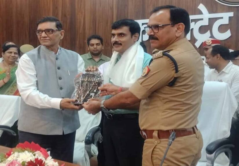 ex DM MP Singh Vidai