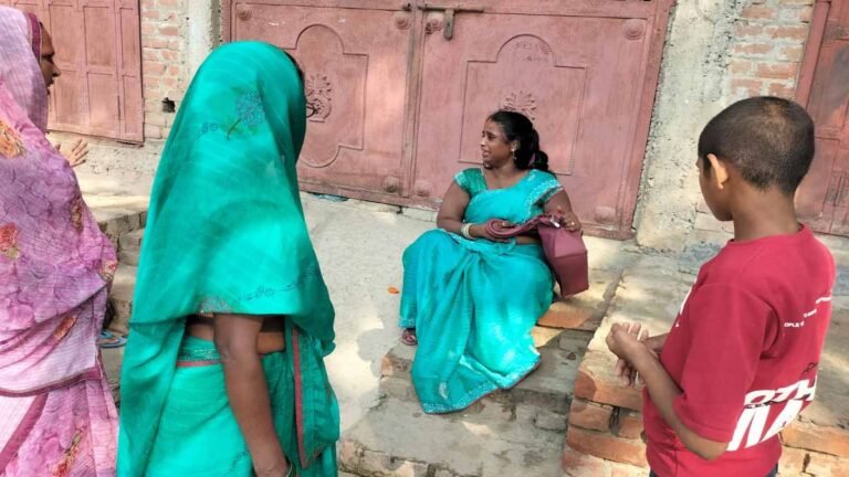 Bansdih Mahila loot