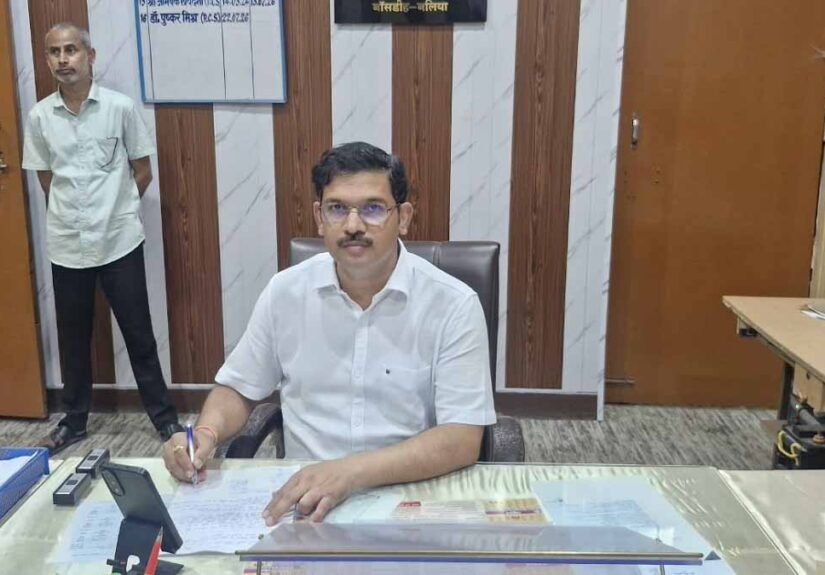 Bansdih SDM Pushkar Mishra